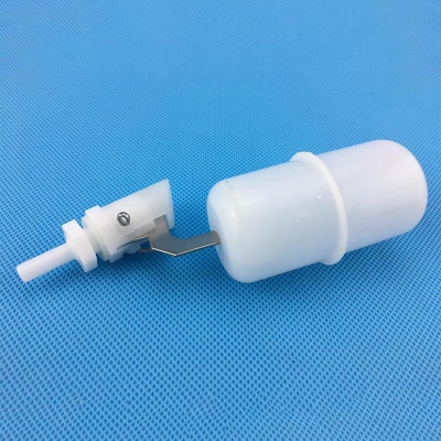 2分牙塑料浮球閥